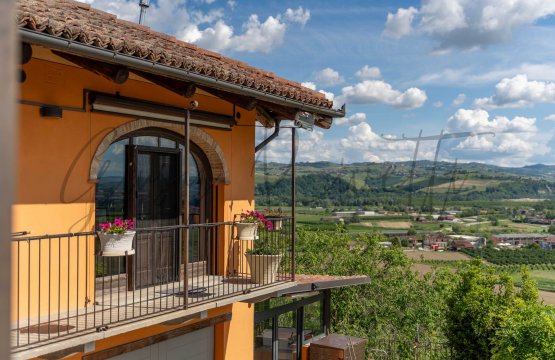 Vendita Casale Zona tranquilla Guarene Piemonte