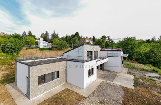 Vendita Villa Campagna Montelupo Albese Piemonte